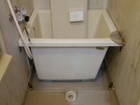 風呂　浴室　クリーニング　名古屋　愛知　岐阜　掃除　エプロン内部　カビ　浴槽　清掃　高圧洗浄　鏡　県　市